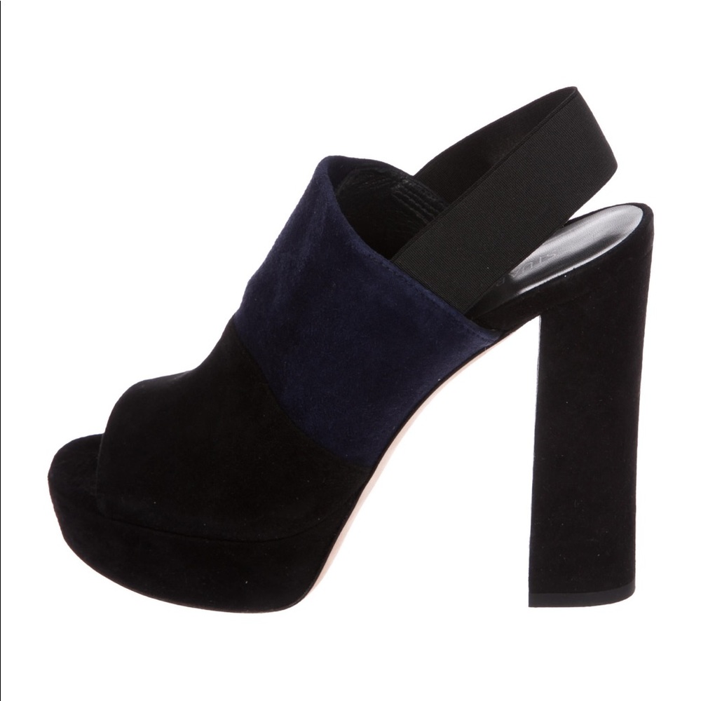 Stuart Weitzman Plarform Pumps